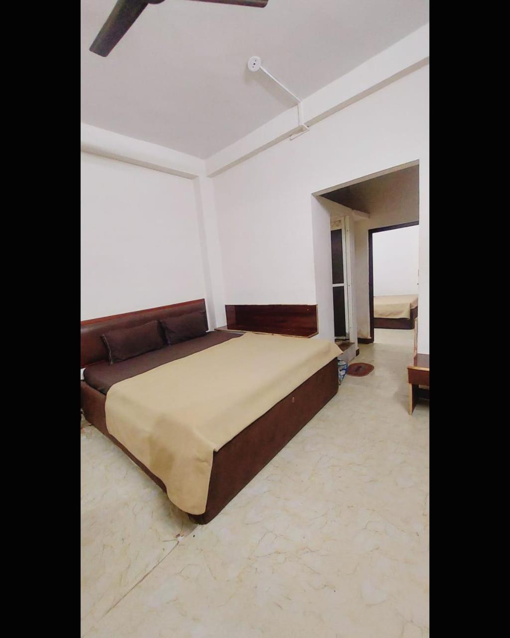 Hotel Prakash Palace Ujjain Buitenkant foto