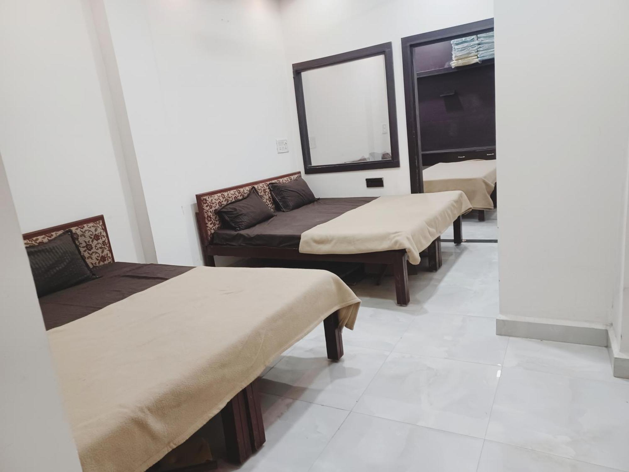 Hotel Prakash Palace Ujjain Buitenkant foto